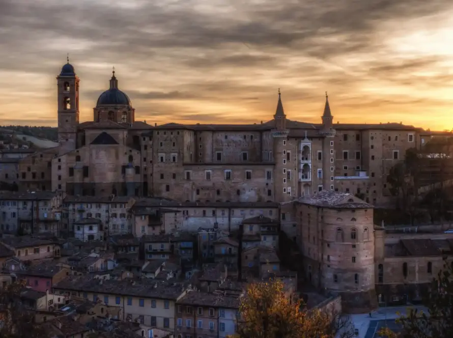 Pesaro-Urbino entroterra gola del furlo marche urbania